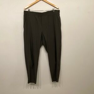 Quince Mens Ultra-Stretch 24/7 Tapered Pants Olive Green XL Casual Trousers